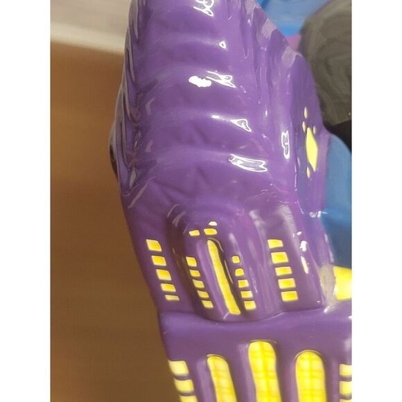 Warner Brothers Studio Bugs Bunny NEW YORK Musical Cookie Jar - Picture 3 of 11